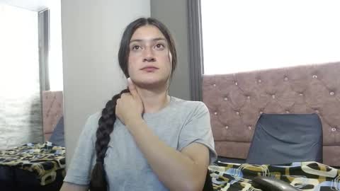 Carito online show from 12-23-25, 03:26