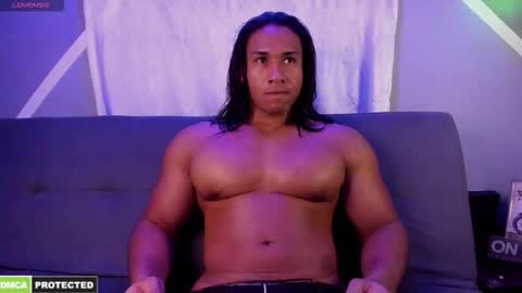 Snapshot of carl_smithh chatting on 09-21-25, 01:40 Carl online show from 09-21-25, 01:40