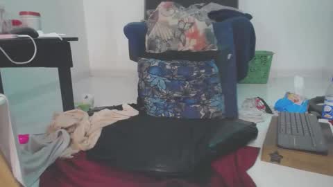 carla_prestige online show from 02-13-25, 06:05