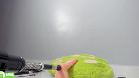 Carla online show from 02-26-25, 04:03