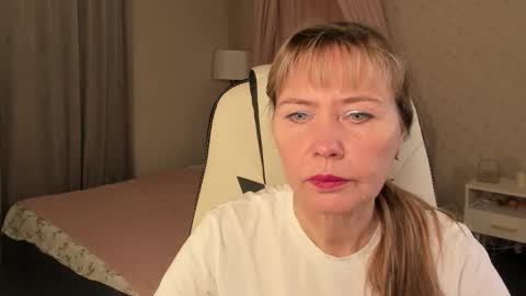 Carla Vogue online show from 11-05-25, 03:17