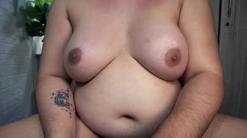 NO FREE HERE IF YOUR BROKE DONT STAY HERE online show from 11-25-25, 09:37