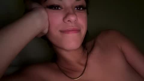 Snapshot of carlamaria200 chatting on 12-11-24, 08:39 Carla Maria online show from 12-11-24, 08:39