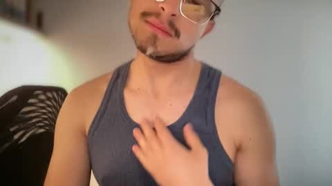 Snapshot of carlcarlinches4 chatting on 12-01-25, 12:43 carlcarlinches4 online show from 12-01-25, 12:43