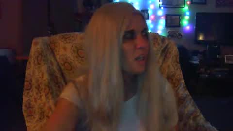 Snapshot of carleyquinn42183 chatting on 12-28-24, 10:58 Carley online show from 12-28-24, 10:58