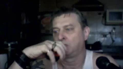 Snapshot of carlos712009 chatting on 02-16-26, 06:42 carlos712009 online show from 02-16-26, 06:42