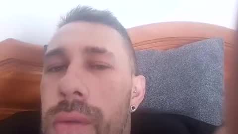 carloscadiz11 online show from 11-20-25, 12:49