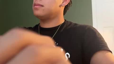 Snapshot of carlosjosecb1 chatting on 10-23-25, 03:55 carlos online show from 10-23-25, 03:55