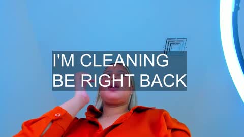 Snapshot of carlota_peach chatting on 02-07-25, 06:03 Andrea online show from 02-07-25, 06:03