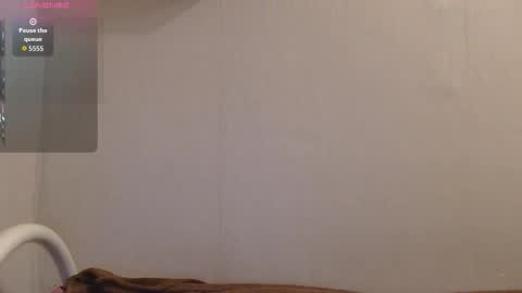Snapshot of carlpaliotta chatting on 10-17-25, 03:14 Mia online show from 10-17-25, 03:14