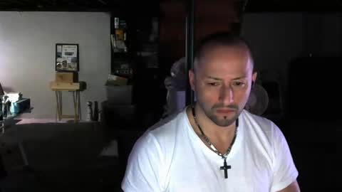 Snapshot of carltun1974 chatting on 12-16-24, 09:03 Carl online show from 12-16-24, 09:03