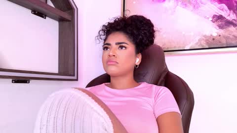 Carly Monroe  online show from 11-01-25, 10:12