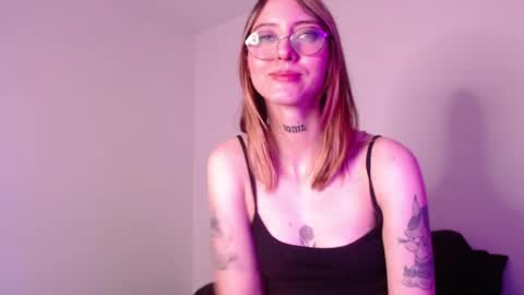 carmennrusso online show from 03-07-25, 01:20