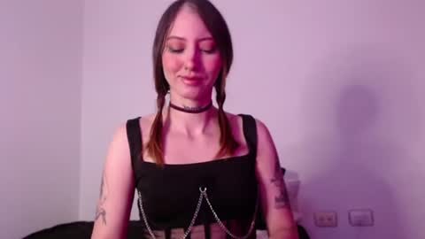 carmennrusso online show from 10-16-25, 09:38