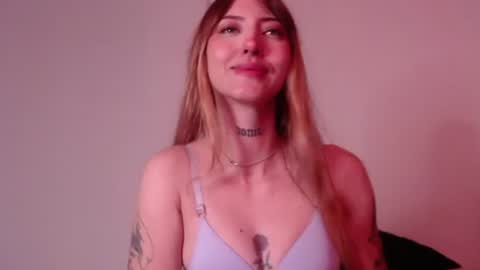 Snapshot of carmennrusso chatting on 07-06-26, 05:59 carmennrusso online show from 07-06-26, 05:59