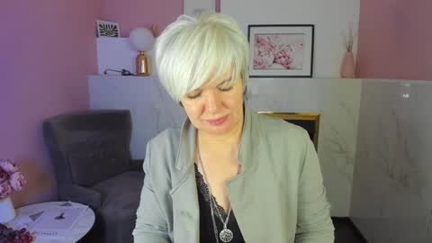 Snapshot of carmensoft chatting on 02-06-25, 01:16 Carmen online show from 02-06-25, 01:16