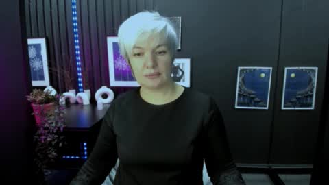 Snapshot of carmensoft chatting on 12-14-25, 08:46 Carmen online show from 12-14-25, 08:46