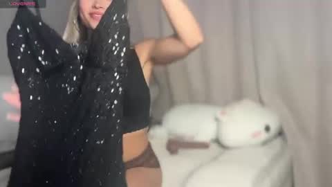 Snapshot of carmenxrose chatting on 02-26-26, 03:05 carmenxrose online show from 02-26-26, 03:05