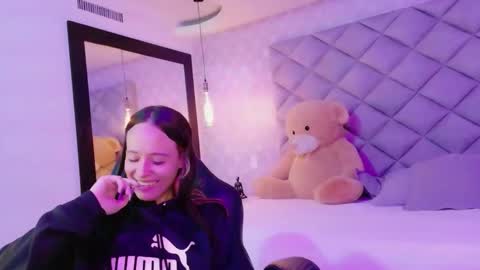 caro_adams1 online show from 11-27-25, 11:45