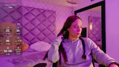 caro_adams1 online show from 02-20-26, 10:49