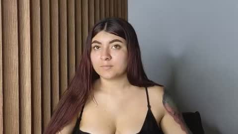 carolay759687 online show from 11-02-25, 05:10