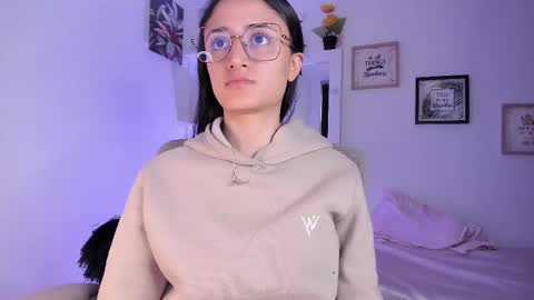 Caroline online show from 02-19-25, 08:20