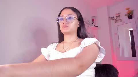 Caroline online show from 09-15-25, 05:35