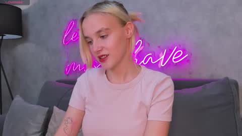 Carol online show from 09-18-25, 07:43