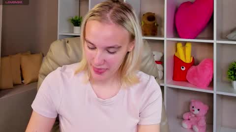 Carol online show from 09-24-25, 04:27