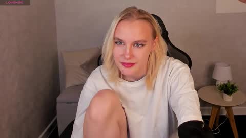 Carol online show from 10-22-25, 04:57