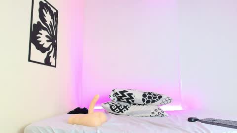 Snapshot of carolina_baire chatting on 05-16-26, 10:36 carolina baire online show from 05-16-26, 10:36