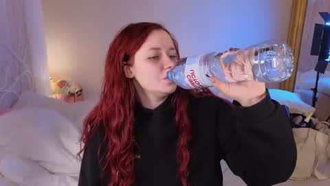 Mira online show from 09-11-25, 06:13