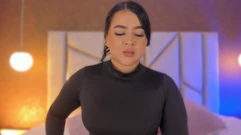 Snapshot of carolinaa_suarez chatting on 10-11-25, 11:20 carolinaa_suarez online show from 10-11-25, 11:20