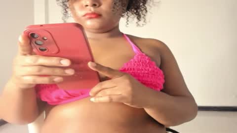 carolinagomez22 online show from 10-08-25, 12:19