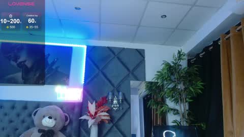 Mellany online show from 04-17-26, 04:15