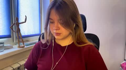 Snapshot of carolindueno chatting on 02-23-26, 07:39 carolindueno online show from 02-23-26, 07:39