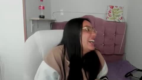 caroline_rodriguez_9 online show from 12-14-25, 11:59