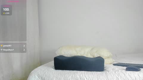 Snapshot of caroline_tovar_ chatting on 12-11-24, 12:44 Caroline Tovar   Lovense is active my orgasms in your hands Give me more pleasure and make me cum online show from 12-11-24, 12:44