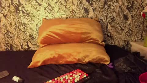    online show from 01-03-25, 07:39