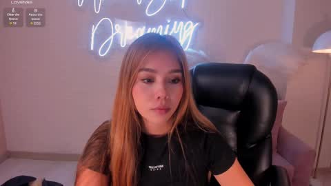 Caro online show from 02-19-25, 10:45