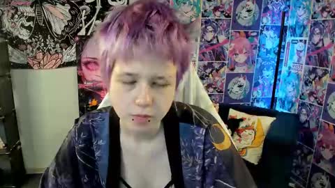 Snapshot of carolinerichter chatting on 11-10-25, 04:11 CarolineRichter online show from 11-10-25, 04:11