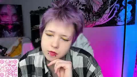 Snapshot of carolinerichter chatting on 11-16-25, 03:12 CarolineRichter online show from 11-16-25, 03:12