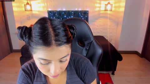 Caroline Scoth online show from 02-01-25, 06:08