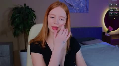 Snapshot of carolinnk chatting on 10-17-25, 02:08 Caro online show from 10-17-25, 02:08