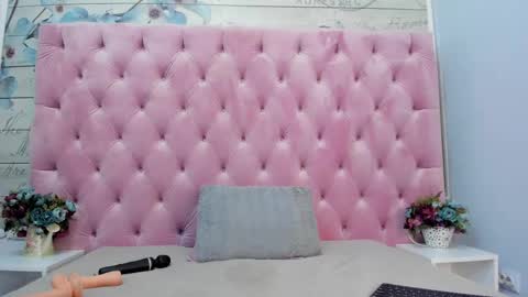 CarollaOxy online show from 02-22-25, 08:40