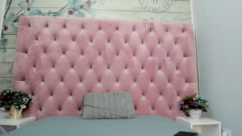 CarollaOxy online show from 03-04-25, 08:57