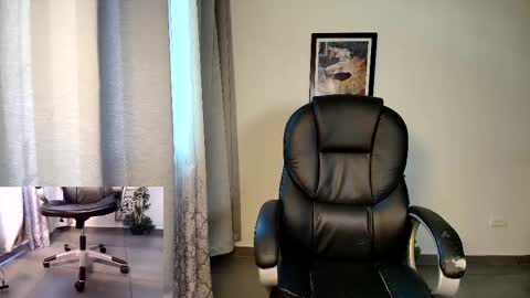 Caro online show from 09-25-25, 01:37