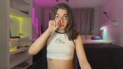 Snapshot of carry_hai chatting on 01-02-25, 10:01 Carry online show from 01-02-25, 10:01