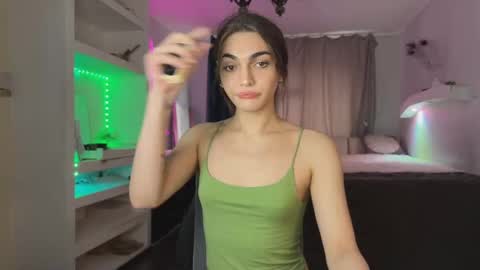 Snapshot of carry_hai chatting on 02-11-25, 10:37 Carry online show from 02-11-25, 10:37