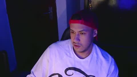      online show from 12-05-24, 04:09